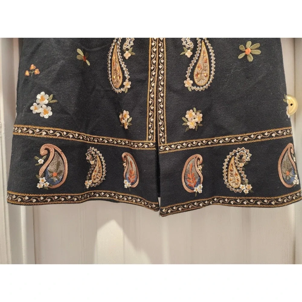 Pyramid Collection Paisley Punch Embroidered Coat Black Wool Blend Size Small - Picture 10 of 16